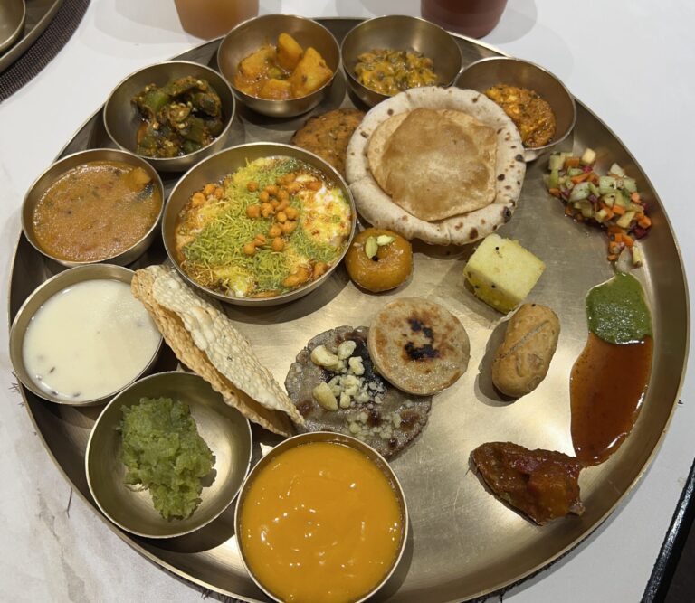 Unlimited Gujarati Thali